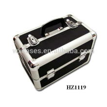 black cosmetic case aluminum with 4 trays inside from China manufacturer